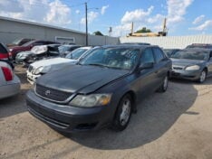 2002 TOYOTA AVALON