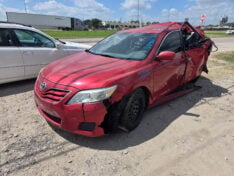 2011 TOYOTA CAMRY