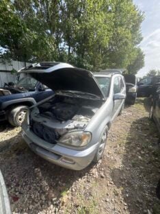 2004 MERCEDES ML