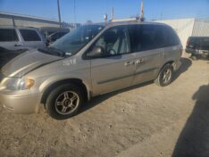 2005 CHRYSLER TOWN & COUNTRY