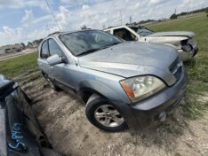2005 KIA SORENTO
