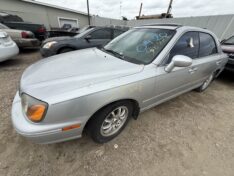 2002 HYUNDAI XG350