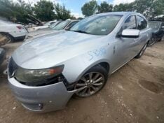 2011 LINCOLN MKS