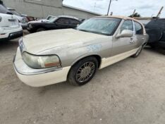 2006 LINCOLN TOWNCAR