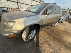2000 LEXUS RX300