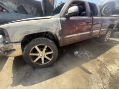 2002 GMC SIERRA