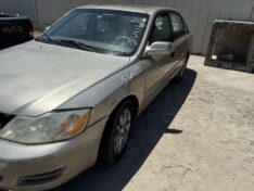2002 TOYOTA AVALON