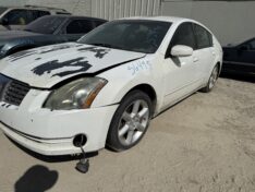 2005 NISSAN MAXIMA