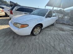 2002 FORD ESCORT