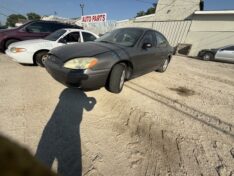 2005 FORD TARUS