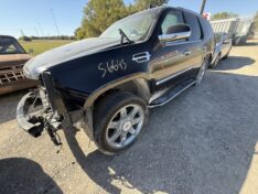 2011 CADILLAC ESCALADE