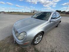 2003 MERCEDES E320