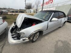 2000 LINCOLN TOWNCAR