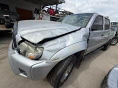 2013 TOYOTA TACOMA