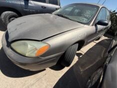 2006 FORD TAURUS