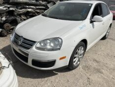 2010 VOLKSWAGEN JETTA
