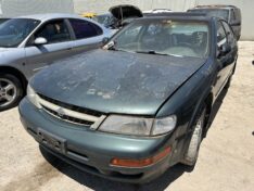 1997 NISSAN MAXIMA